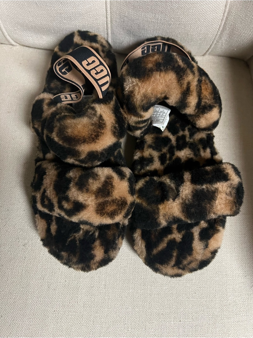 UGG Woman Leopard Faux Fur Slide Sandals - Brown/Black
